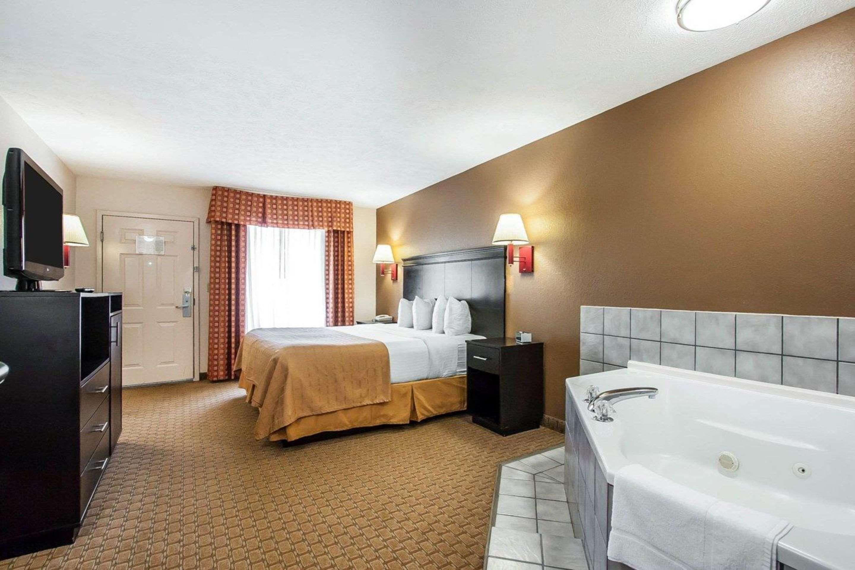 Quality Inn Savannah South Eksteriør bilde